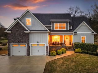 8703 Skybrook Dr, Ooltewah, TN 37363