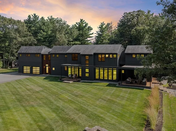 9-9A Ashley Rd, Southborough, MA 01772