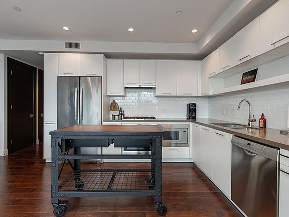 5th image of 4422 N 75th St #3010