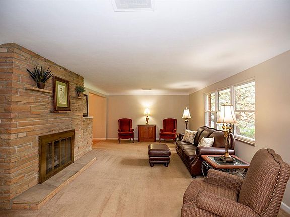 5th image of 3765 Jeffrey Ct