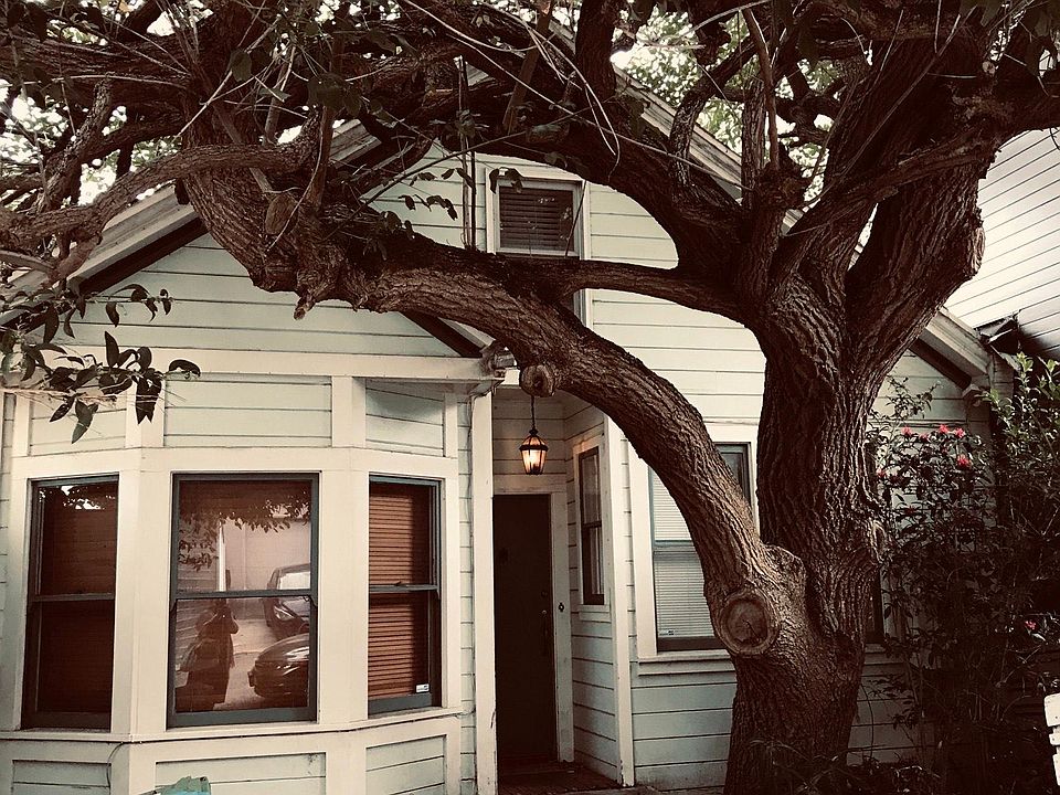 1st image of 366 Cumberland St