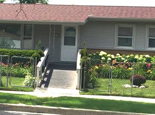 1201 S Elmwood Ave, Waukegan, IL 60085