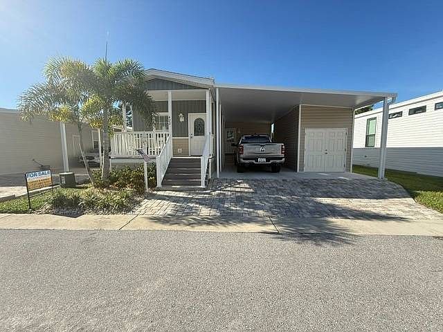 1st image of 422 Joseph Way
