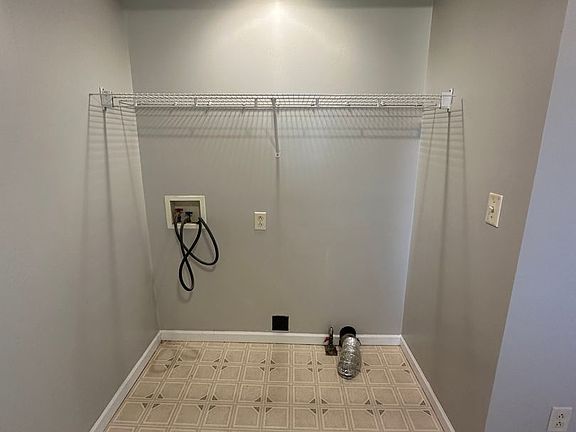 4th image of 712 S 10th St #3