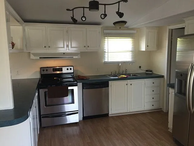 Sherwood Village — Photo 49