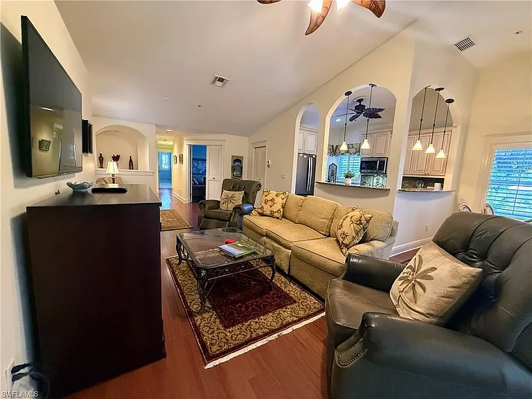 24821 Lakemont Cove Ln #201 — Photo 7