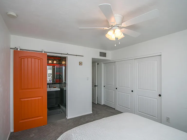 2514 E Campbell Ave — Photo 9