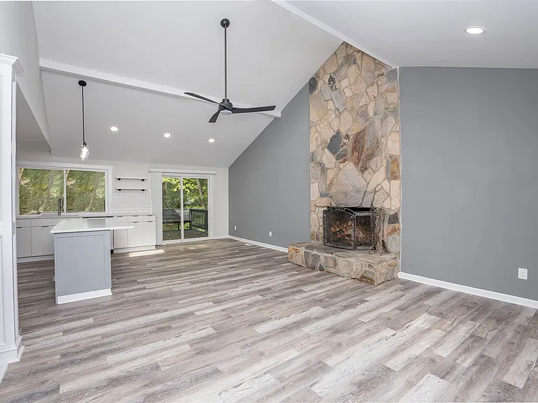 9501 Fairway Ridge Rd — Photo 7