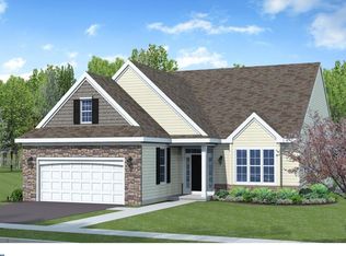 16 Denise Dr, Avondale, PA 19311