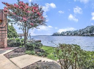 12380 Lake Vista Dr, Willis, TX 77318