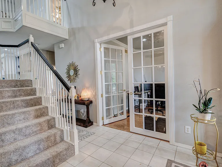 3204 Chaucer Ln — Photo 4