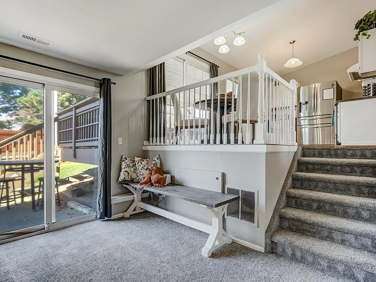 Ptarmigan Ln — Photo 18