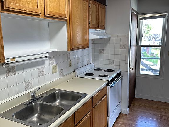 5th image of 46 W College Ave #B
