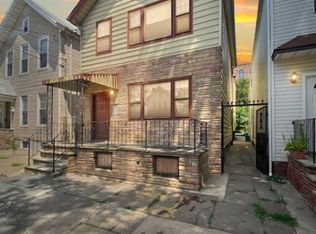 229 Elm St, Newark, NJ 07105