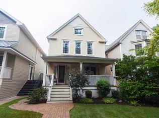 3905 N Keeler Ave, Chicago, IL