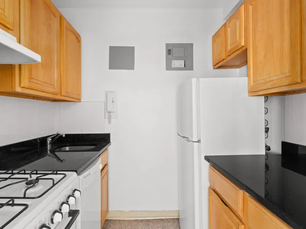 120 East 90th Street 8H image 5 of 6