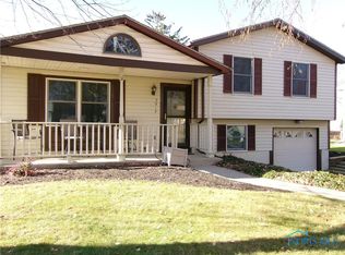 2512 Revilla Dr, Northwood, OH