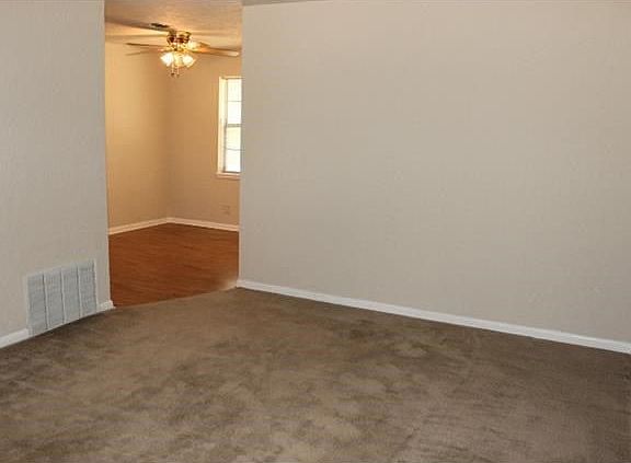 4th image of 4316 NW Lincoln Ave