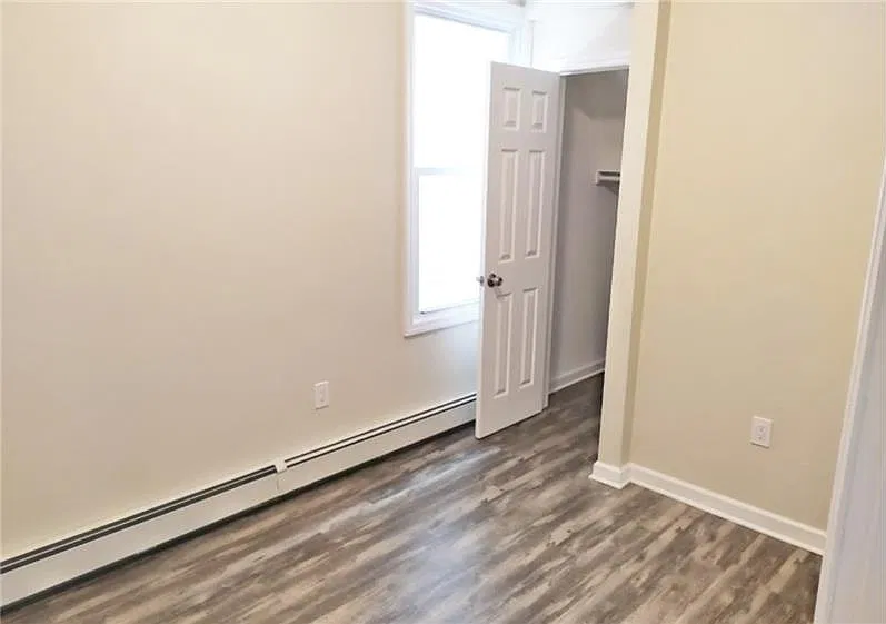 3 bed, $2,500 — Photo 4