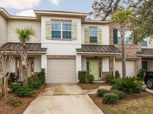 607 Reserve Ln, Saint Simons Island, GA 31522