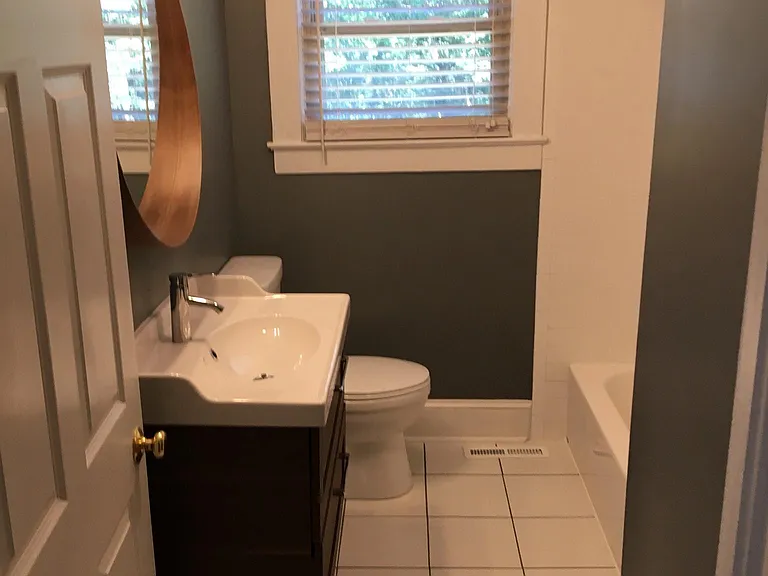 16 Hawthorne Ln — Photo 8