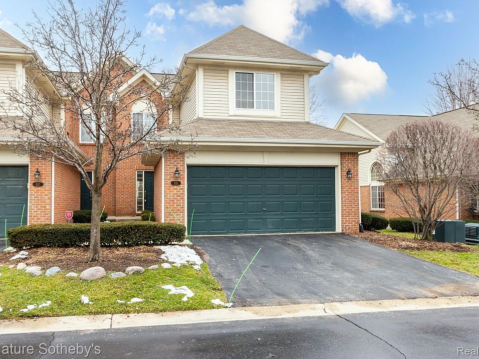 1st image of 521 James Cir