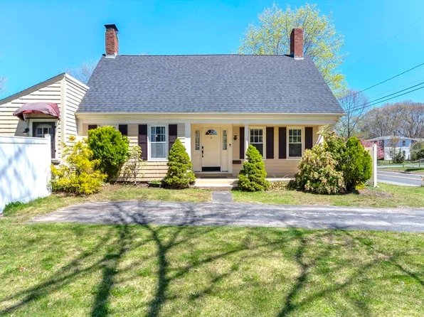 181 Central St, Rockland, MA 02370
