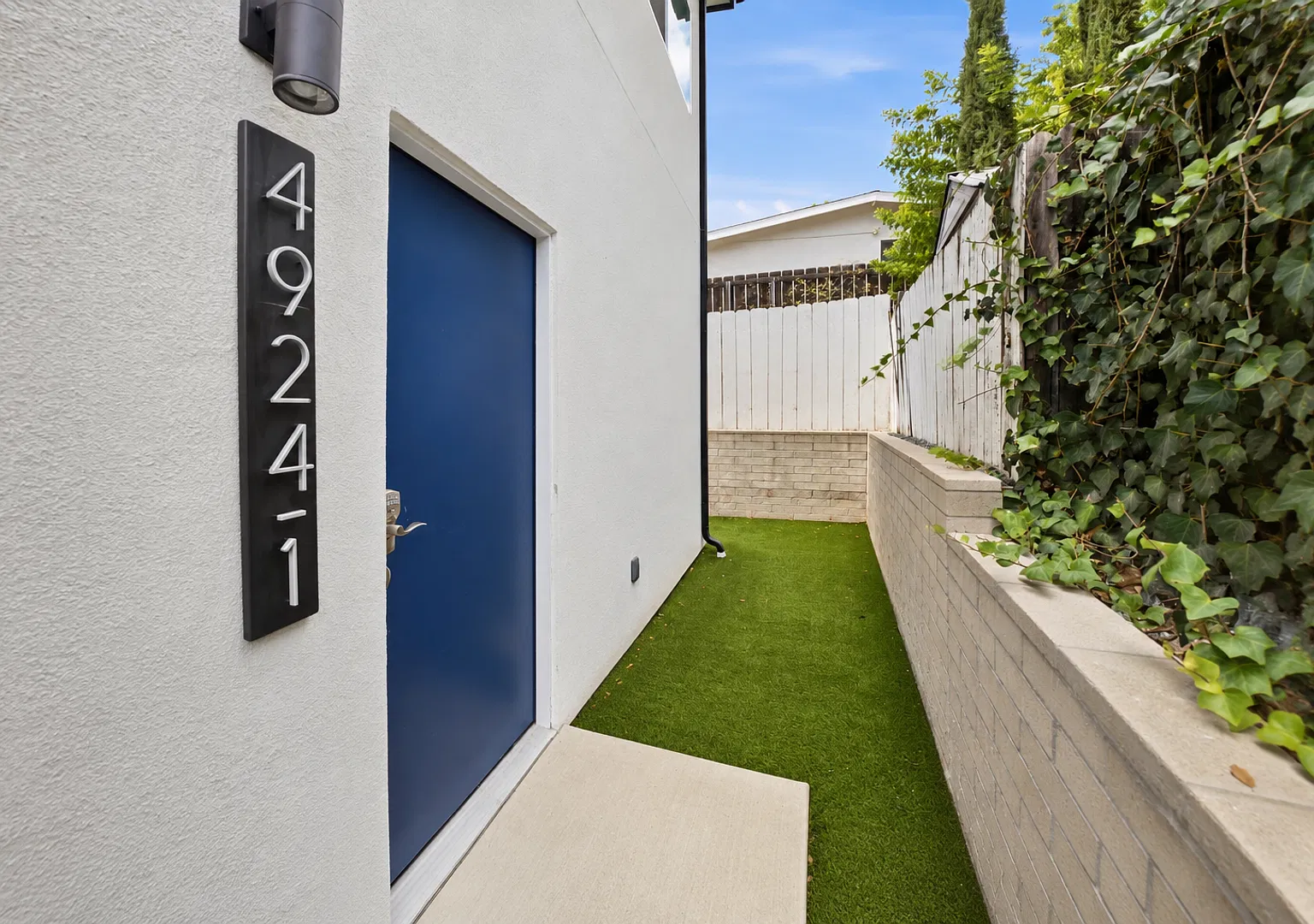 Private rooftop deck! — Photo 2