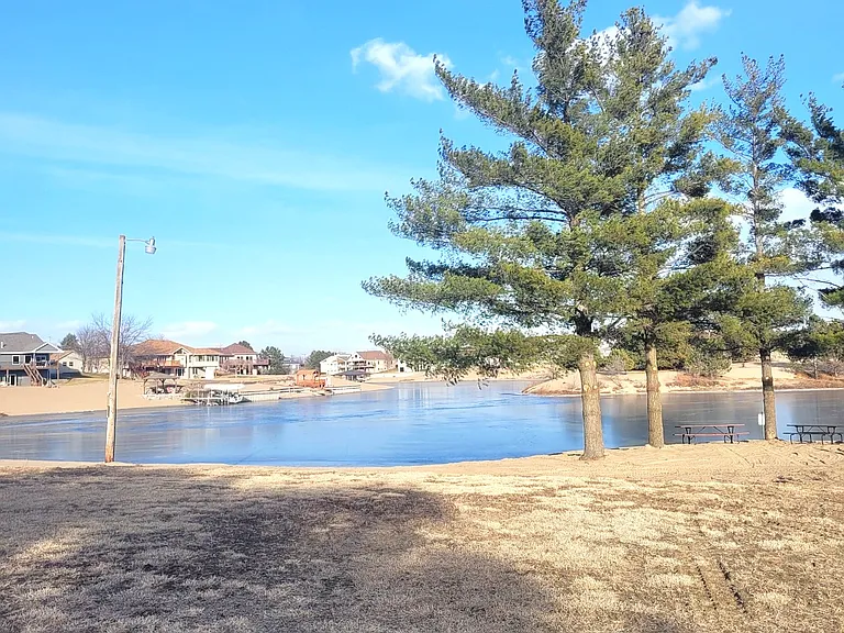 1055 Platteview Dr — Photo 28