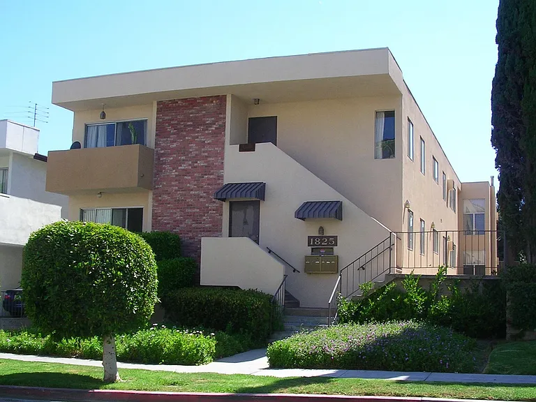 1825 Glendon Ave #1 — Photo 21
