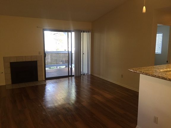 2nd image of 2421 Catalina Cir APT 535