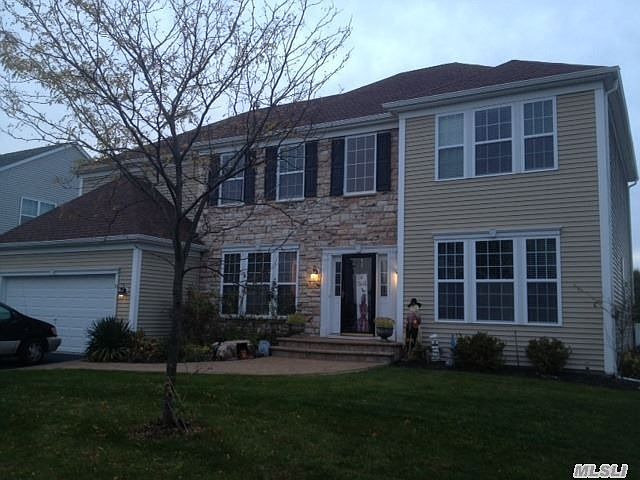 1st image of 55 Pinehurst Dr