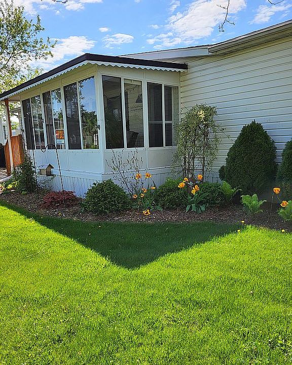 Sun room entrance 