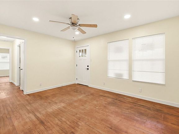 4th image of 4902 Weber Rd