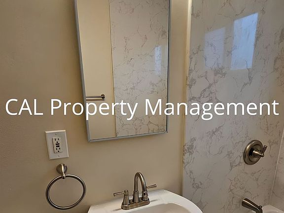 4th image of 918 Illinois Ave APT 8