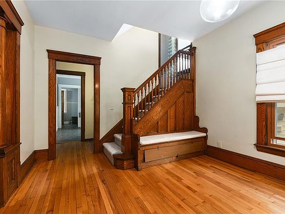 4th image of 1448 Westwood Ave