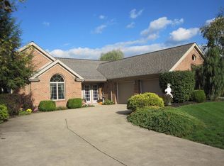 111 Dyers Stone Dr, Eighty Four, PA