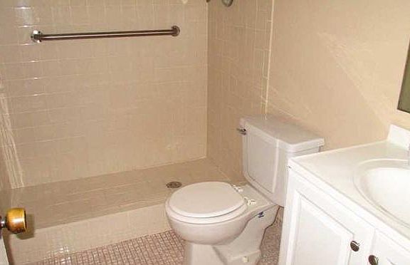4th image of 3900 NW 76th Ave APT 107