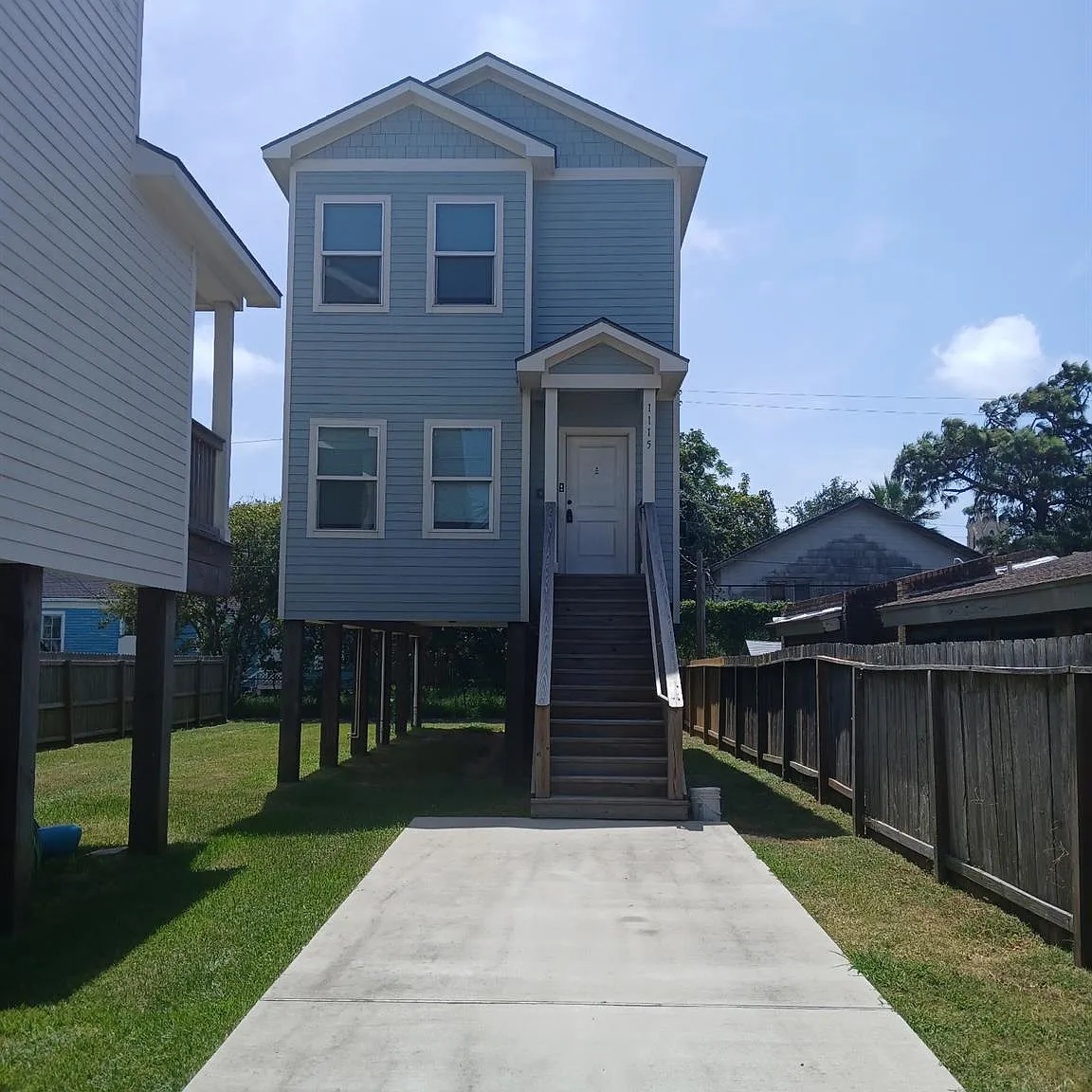 4 bed, 2.5 bath, 1514 sqft, $2,494 — Photo 1