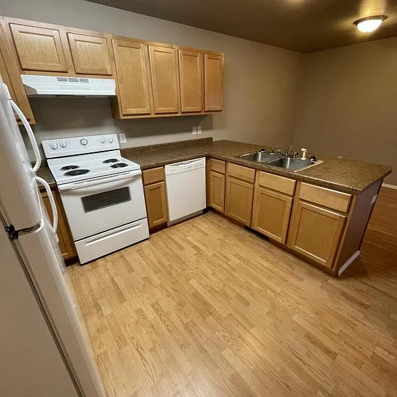 235 Northgate Loop — Photo 3