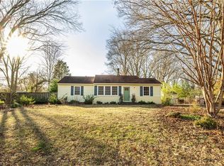 3415 Cloverdale Dr, Greensboro, NC 27408