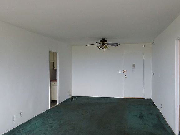 3rd image of 5800 Arlington Ave APT 18G
