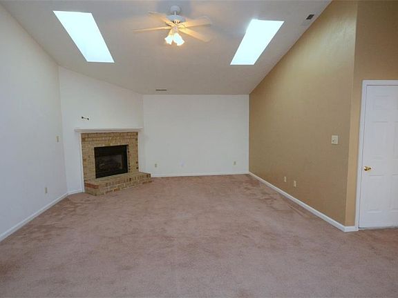 3rd image of 3945 Terrywood Dr