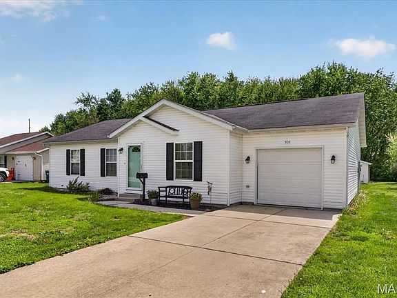 3rd image of 506 Monica Dr