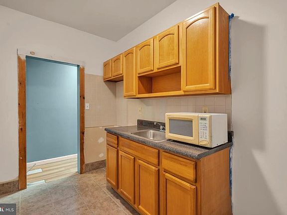 5th image of 1715 S Broadway