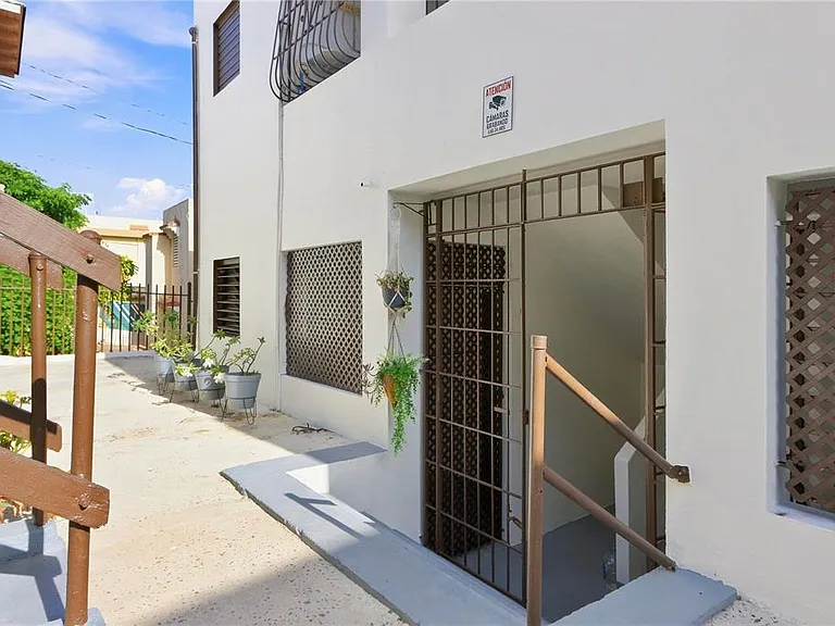 Calle Pineiro #67 Urb. Garcia Ubarri Apt. 1 — Photo 2