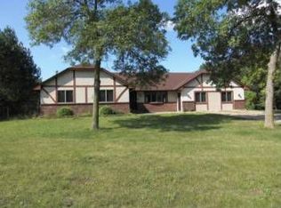 3815 Scheuneman Rd, Saint Paul, MN 55110