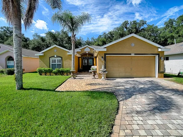 830 Old Oaks Ln, Leesburg, FL 34748