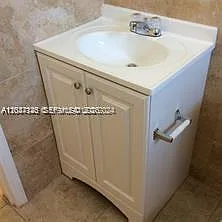 1324 NE 127th St #11 — Photo 6
