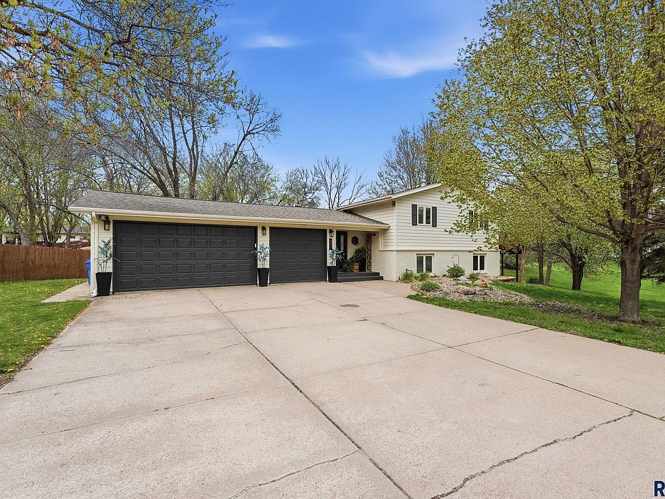 1st image of 609 S Splitrock Blvd